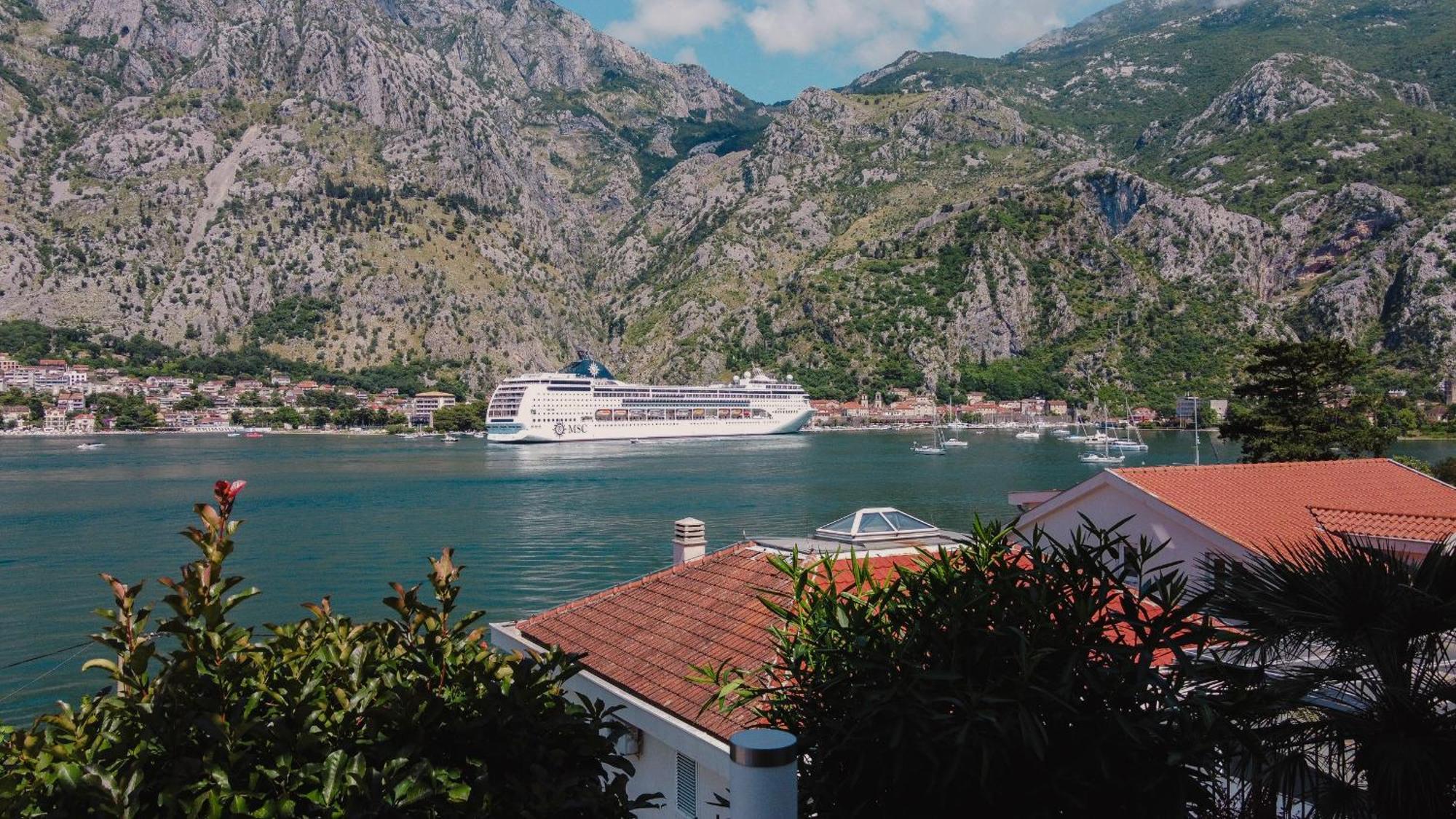 Chillout Apartment In Kotor Bay Zewnętrze zdjęcie