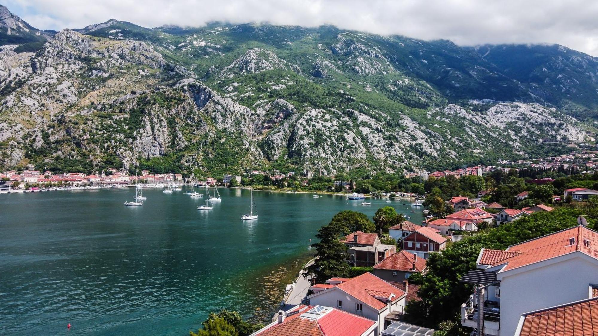Chillout Apartment In Kotor Bay Zewnętrze zdjęcie